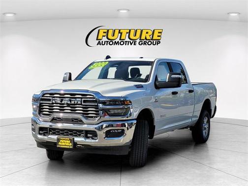 2025 RAM 2500 Big Horn Crew Cab 4x4 6'4' Box