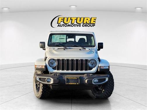 2025 Jeep Gladiator High Tide