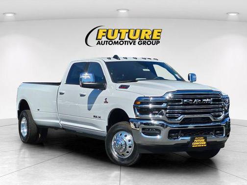 2025 RAM 3500 Laramie Crew Cab 4x4 8' Box