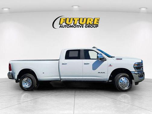 2025 RAM 3500 Laramie Crew Cab 4x4 8' Box