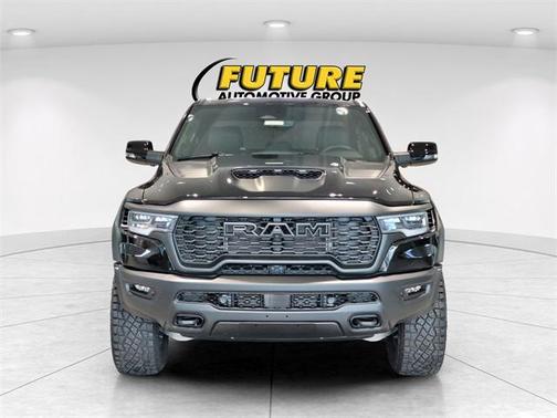 Diamond Black Crystal Pearlcoat 2026 RAM 1500 RHO Crew Cab 4x4 5'7' Box