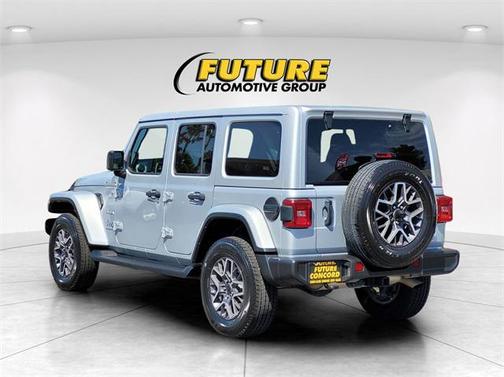 2024 Jeep Wrangler 4-Door Sahara 4x4
