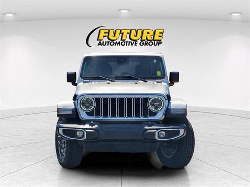 2024 Jeep Wrangler 4-Door Sahara 4x4
