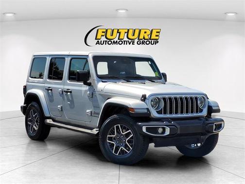 2024 Jeep Wrangler 4-Door Sahara 4x4