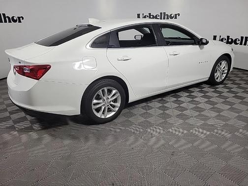 2017 Chevrolet Malibu 1LT