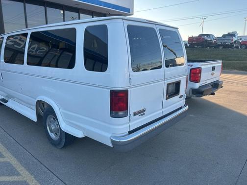 2007 Ford E350 Super Duty XL