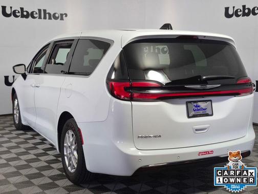 2024 Chrysler Pacifica Touring-L