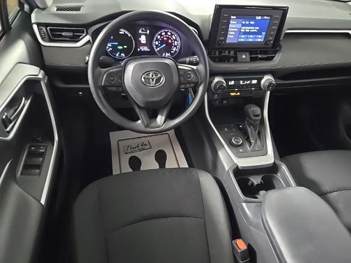 2019 Toyota RAV4 Hybrid LE