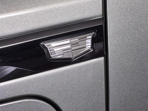 2026 Cadillac VISTIQ Platinum