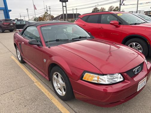 2004 Ford Mustang 