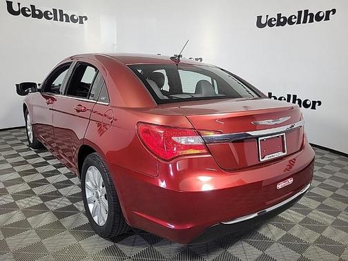 2013 Chrysler 200 Touring