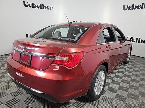 2013 Chrysler 200 Touring