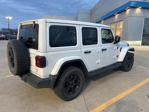 2021 Jeep Wrangler Unlimited Sahara Altitude