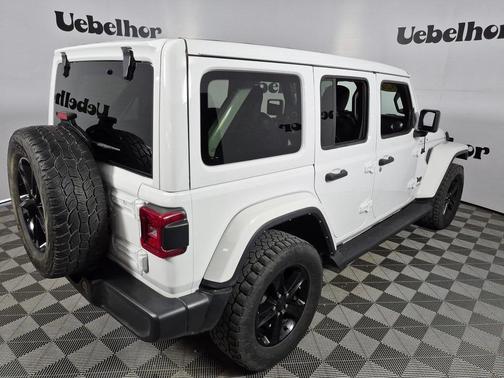 2021 Jeep Wrangler Unlimited Sahara Altitude