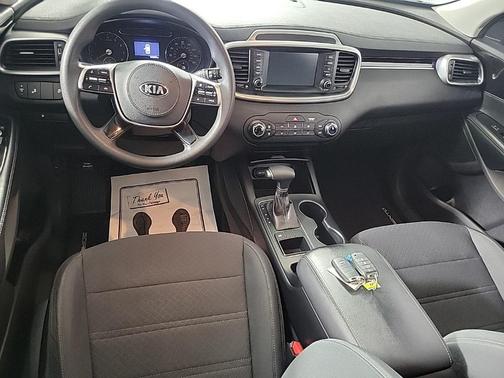 2020 Kia Sorento LX
