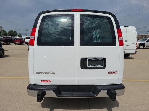 Photo 4 of 14 of 2020 GMC Savana 2500 Work Van