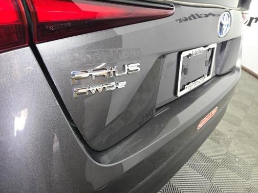 2022 Toyota Prius XLE