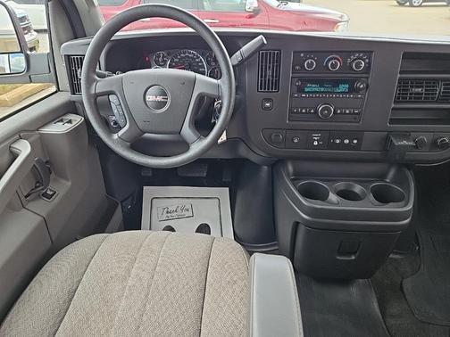 2017 GMC Savana 3500 LT