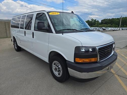 2017 GMC Savana 3500 LT