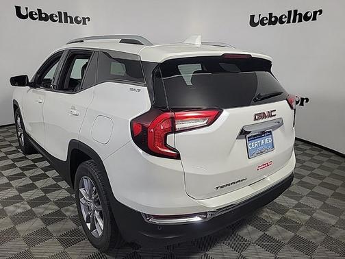 2022 GMC Terrain SLT