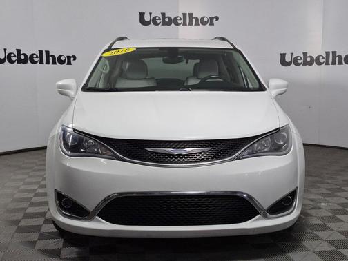 2018 Chrysler Pacifica Touring-L