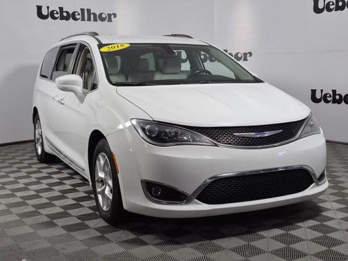 2018 Chrysler Pacifica Touring-L