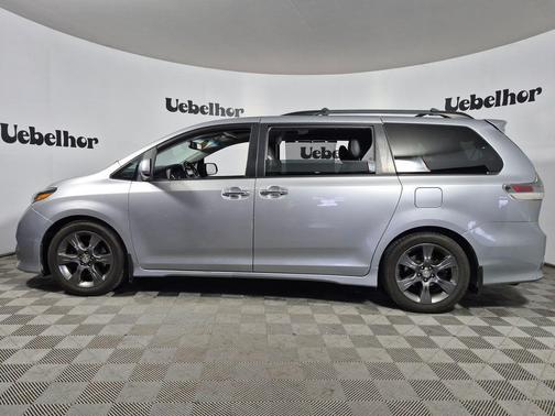 2016 Toyota Sienna SE Premium