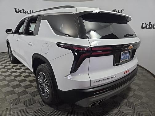 2024 Chevrolet Traverse LT