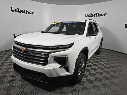 2024 Chevrolet Traverse LT