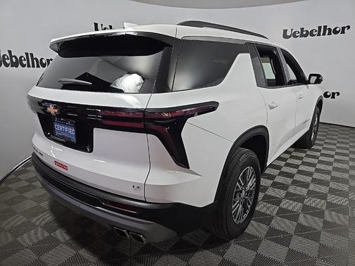 2024 Chevrolet Traverse LT