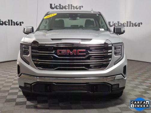 2022 GMC Sierra 1500 SLT