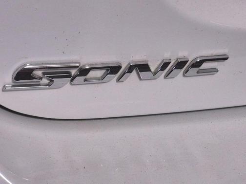 2020 Chevrolet Sonic LT