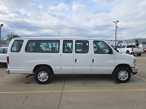 2008 Ford E350 Super Duty XL