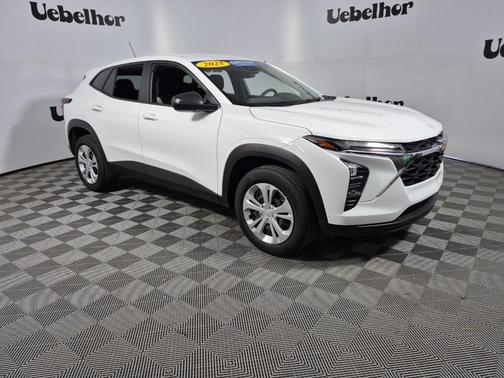 2025 Chevrolet Trax LS