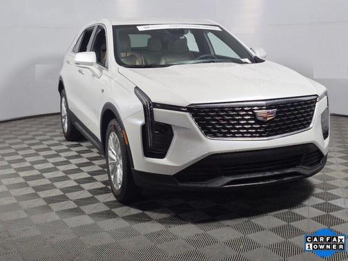 2024 Cadillac XT4 Luxury