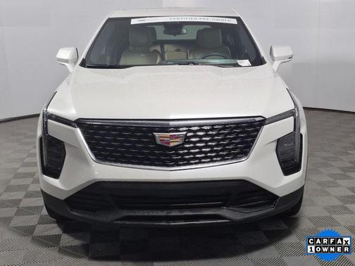 2024 Cadillac XT4 Luxury