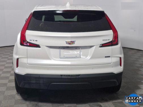 2024 Cadillac XT4 Luxury