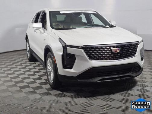 2024 Cadillac XT4 Luxury