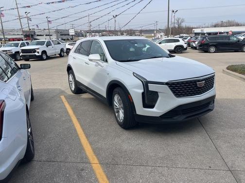 2024 Cadillac XT4 Luxury