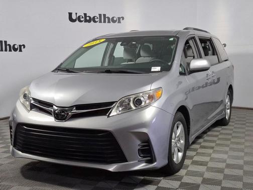 2018 Toyota Sienna LE