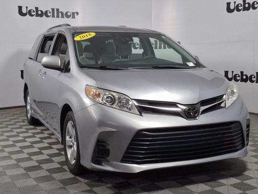 2018 Toyota Sienna LE