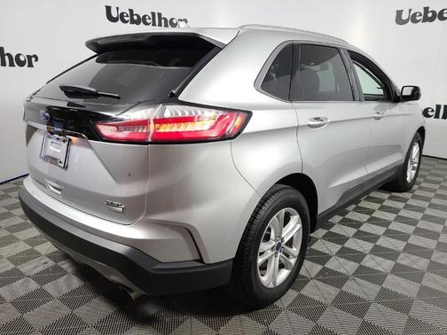 Photo 4 of 19 of 2019 Ford Edge SEL