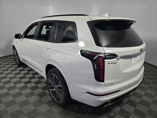 2025 Cadillac XT6 Sport AWD