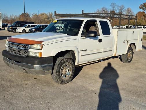 2005 Chevrolet Silverado 2500 LS H/D Extended Cab