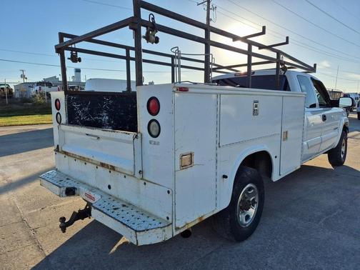 2005 Chevrolet Silverado 2500 LS H/D Extended Cab