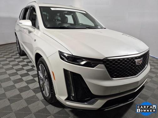 2025 Cadillac XT6 Premium Luxury FWD