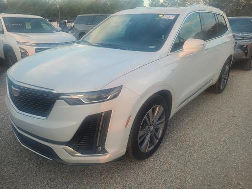 2025 Cadillac XT6 Premium Luxury FWD