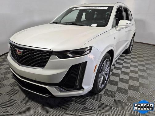 2025 Cadillac XT6 Premium Luxury FWD