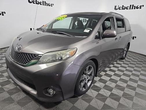 2012 Toyota Sienna SE