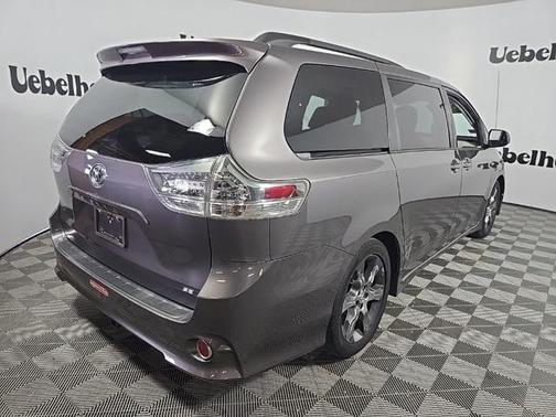 2012 Toyota Sienna SE